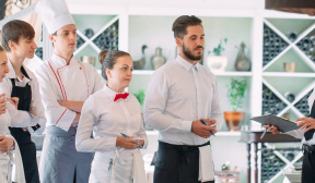 Pflegemanagement Studium Inhalte Berufsaussichten